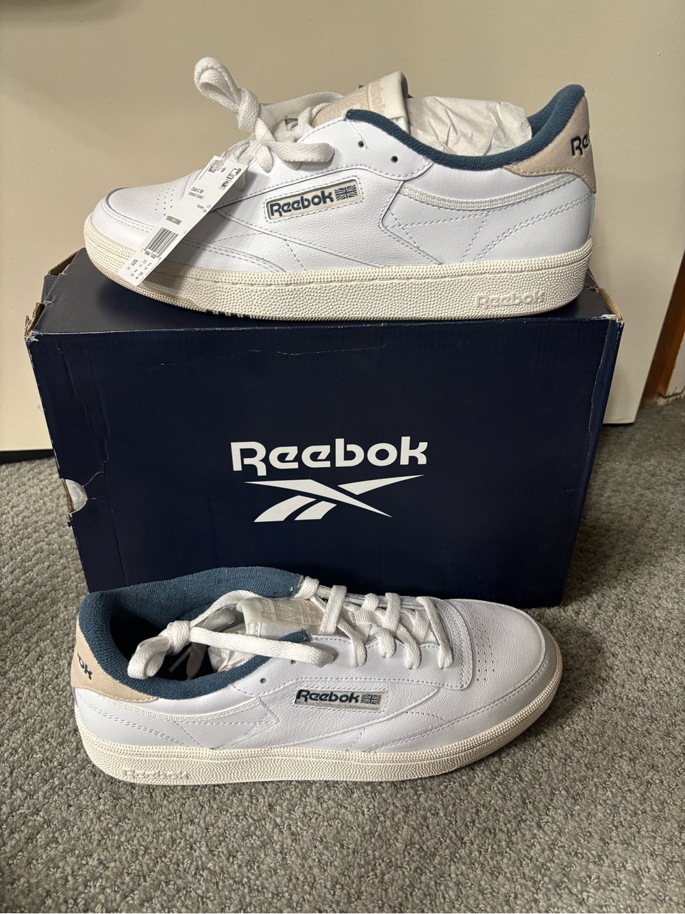 Reebok Club C 85 women tennis shoes size 10 brand new